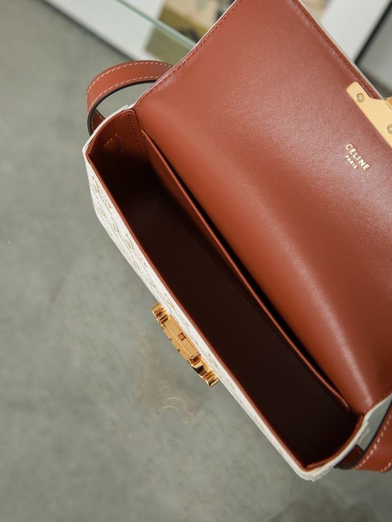 Ce1i*e triomphe bags